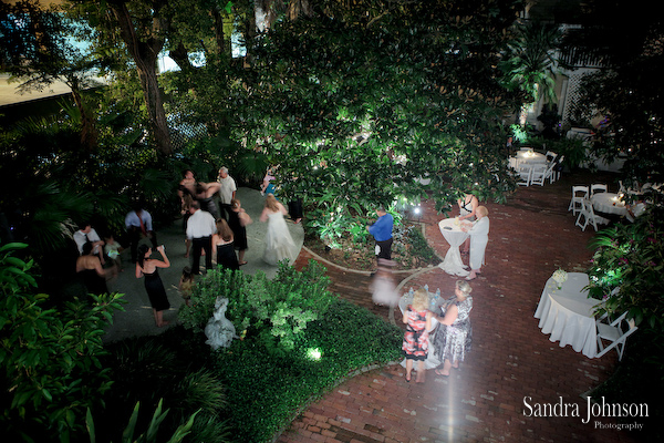 Best Courtyard Lake Lucerne - IW Phillips House Wedding Photos - Sandra Johnson (SJFoto.com)